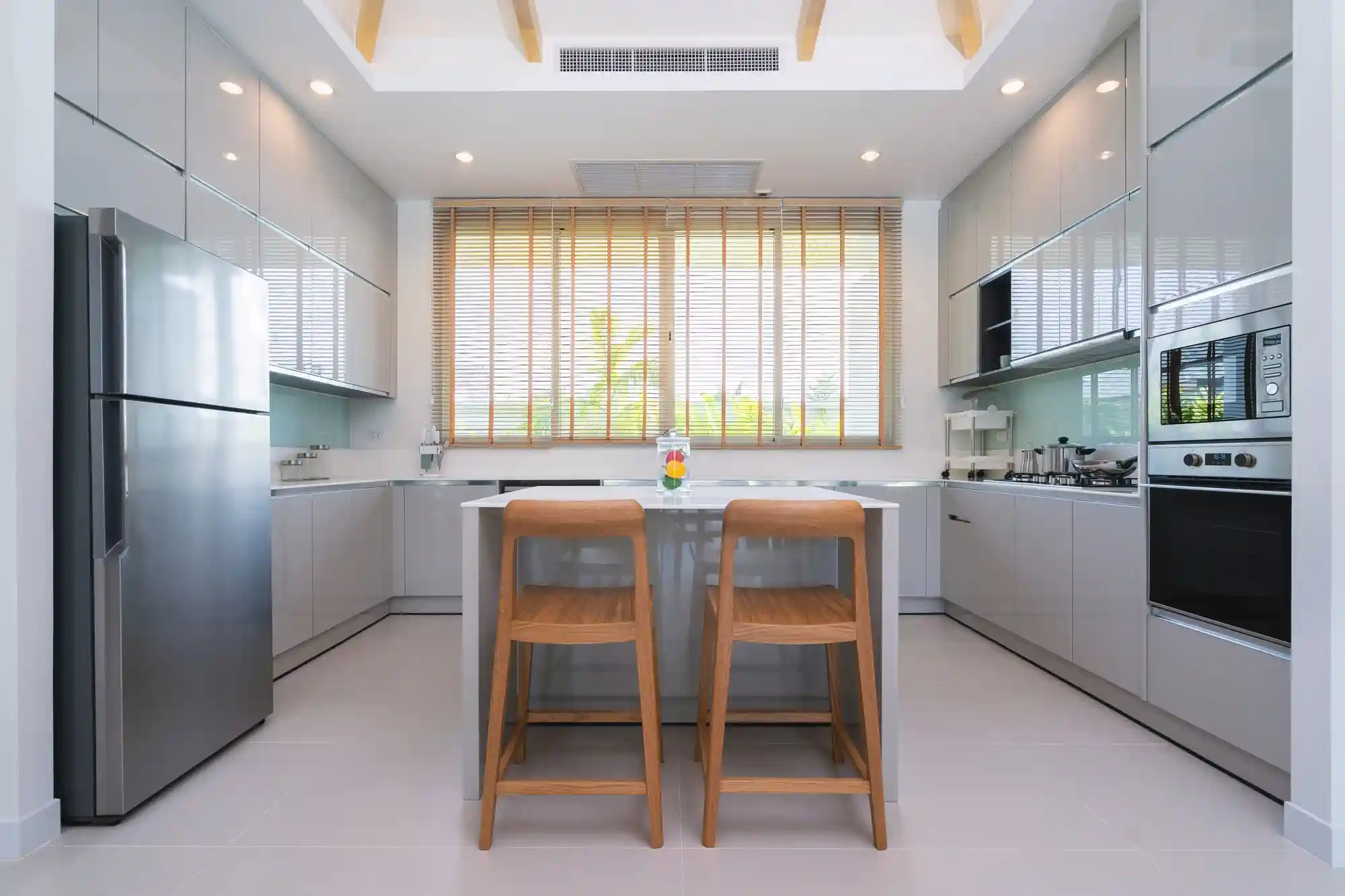 U-Shape Kitchen